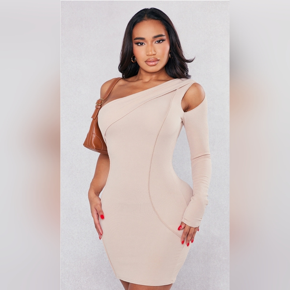 One shoulder dress
